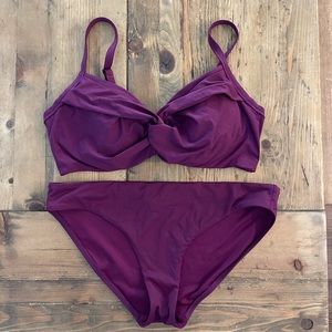 Athleta Bikini top size 36 D/DD bottoms medium